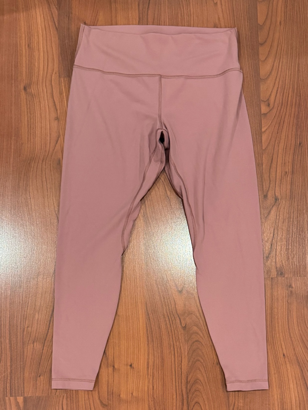 Lululemon High-Waist Mauve Align Leggings size 14